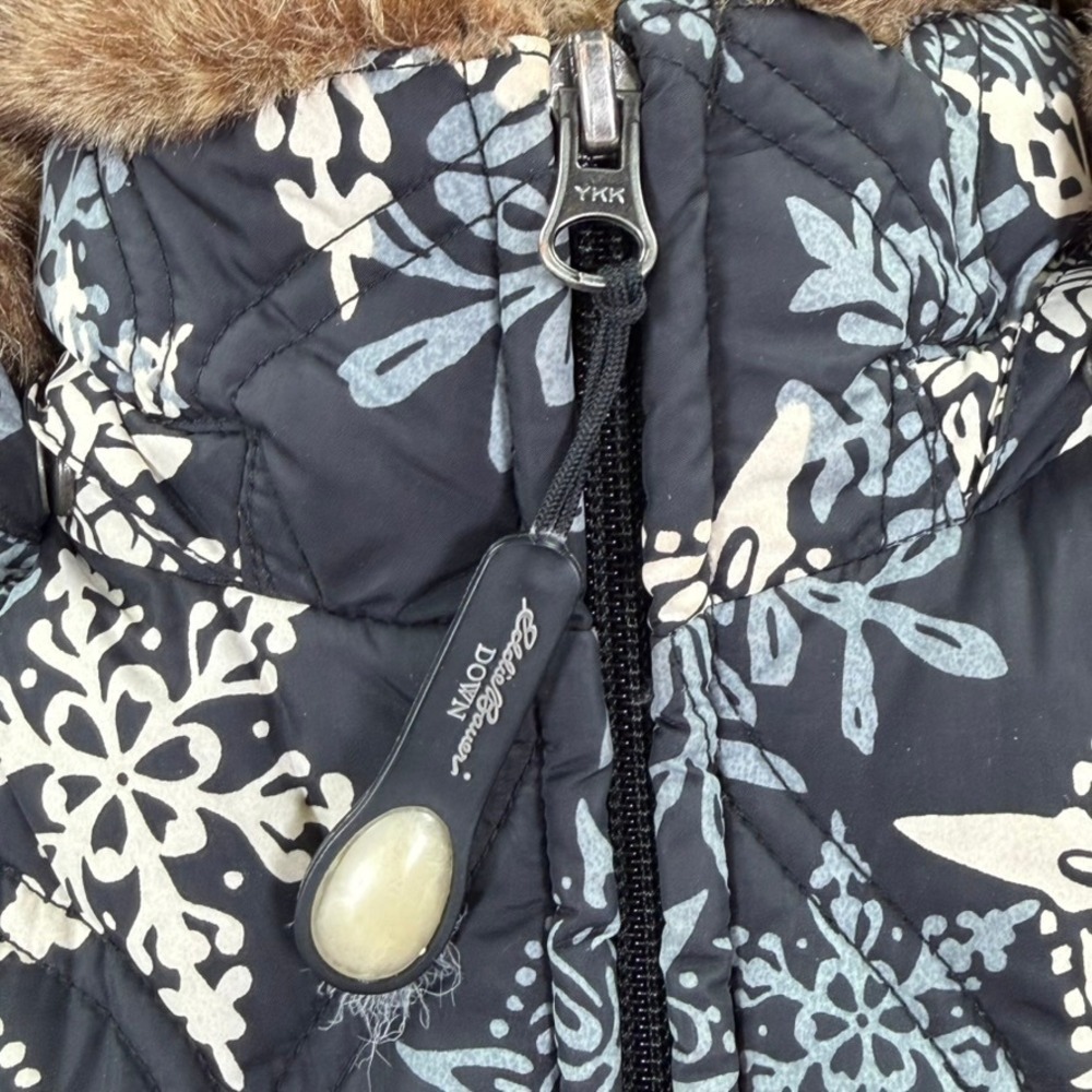 Eddie Bauer Down Puffer Vest Womens Small Navy Snowflake Print‎ Faux Fur Hood - Picture 5 of 16